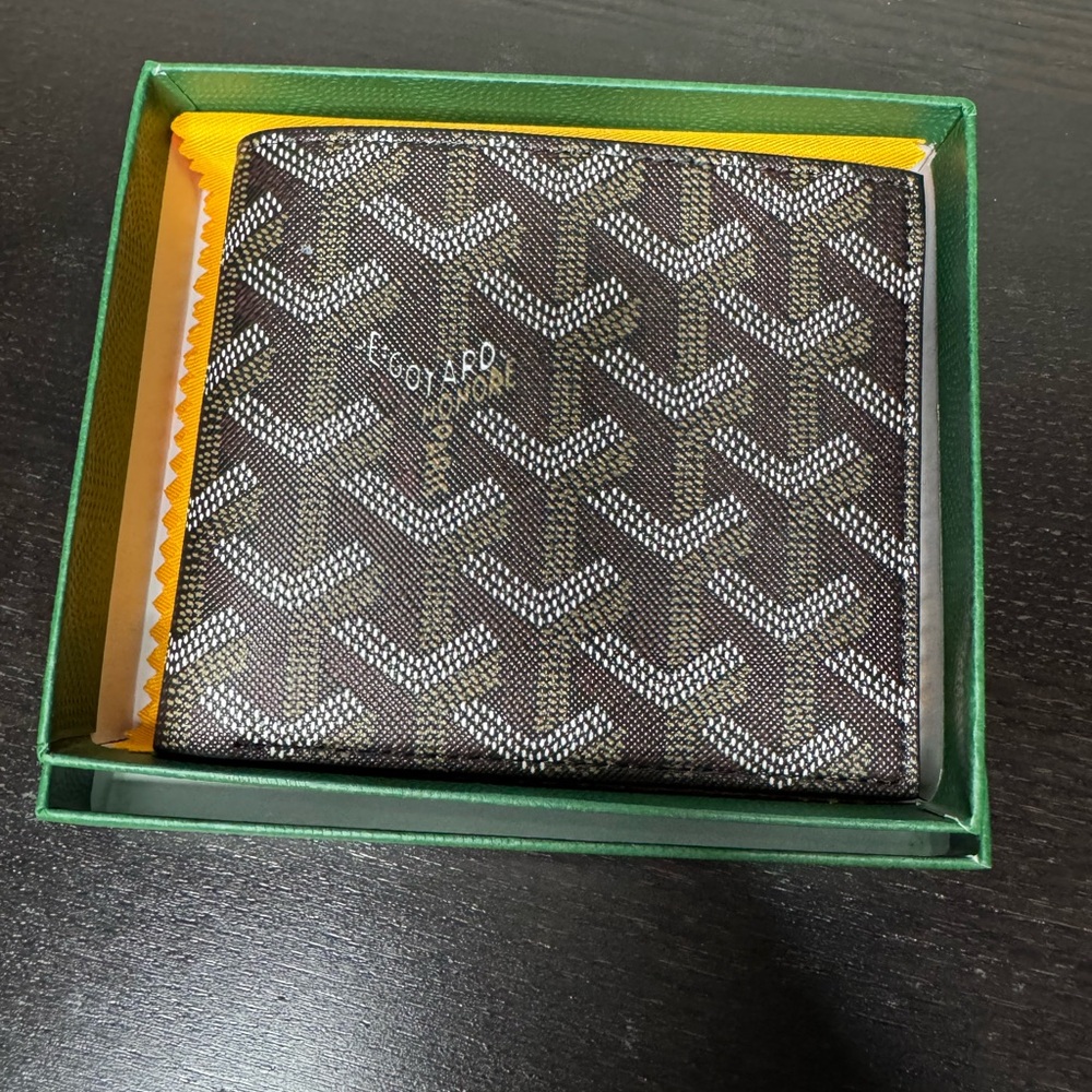 Goyard Brown and White Key & Card Holder